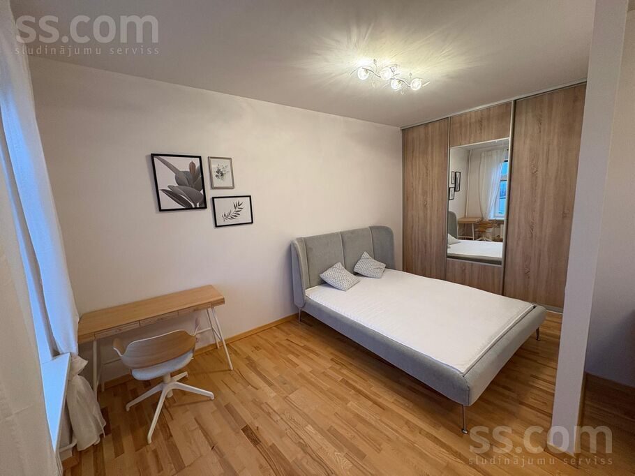 Apartment photo 4
