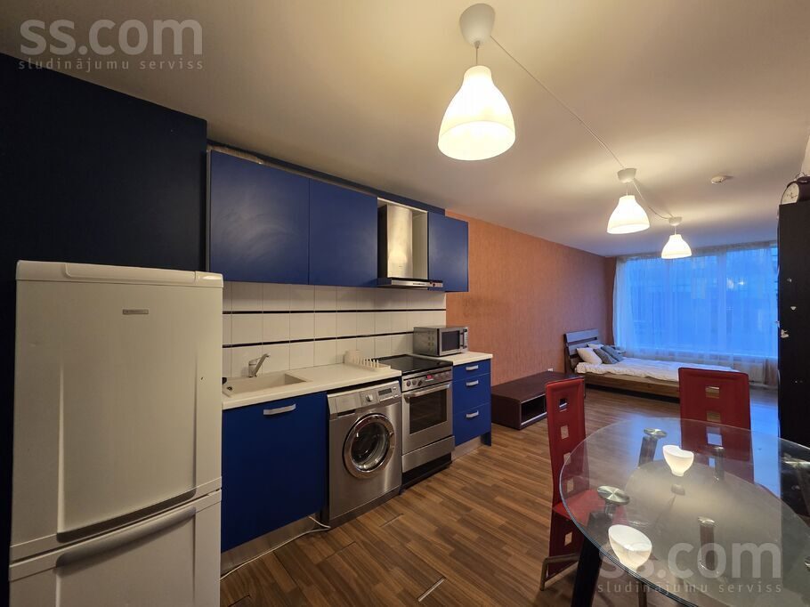 Apartment photo 2