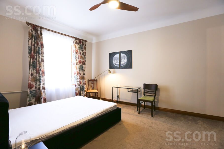 Apartment photo 4