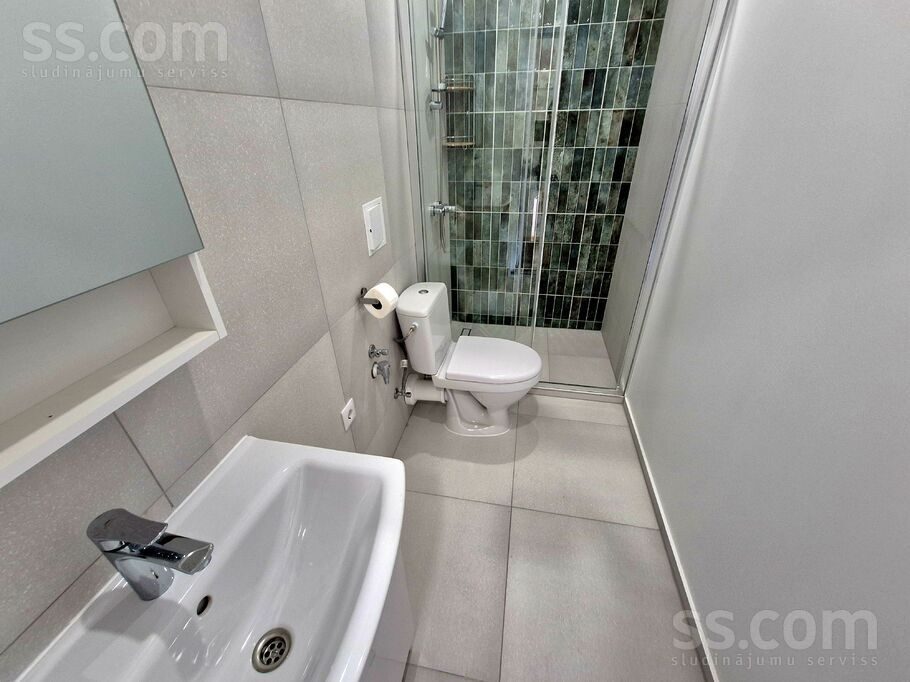 Apartment photo 2