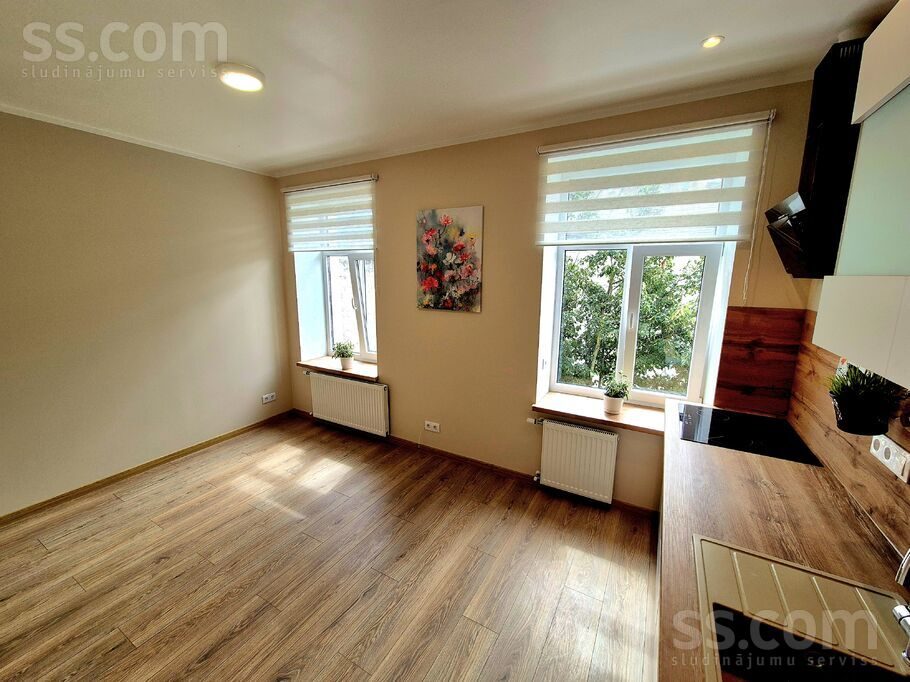 Apartment photo 4