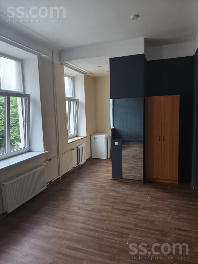 Apartment photo 2
