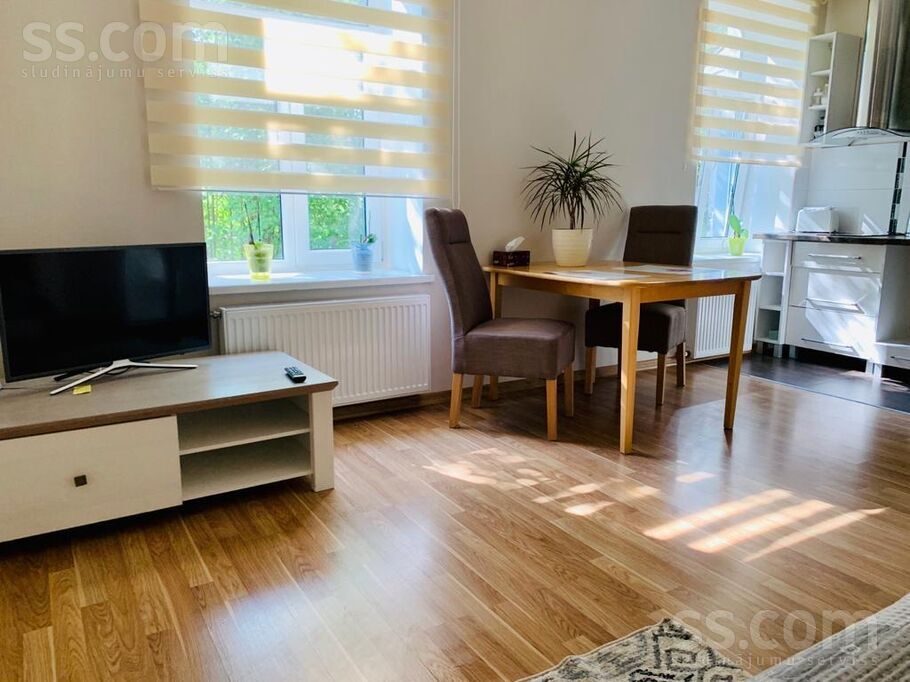 Apartment photo 2