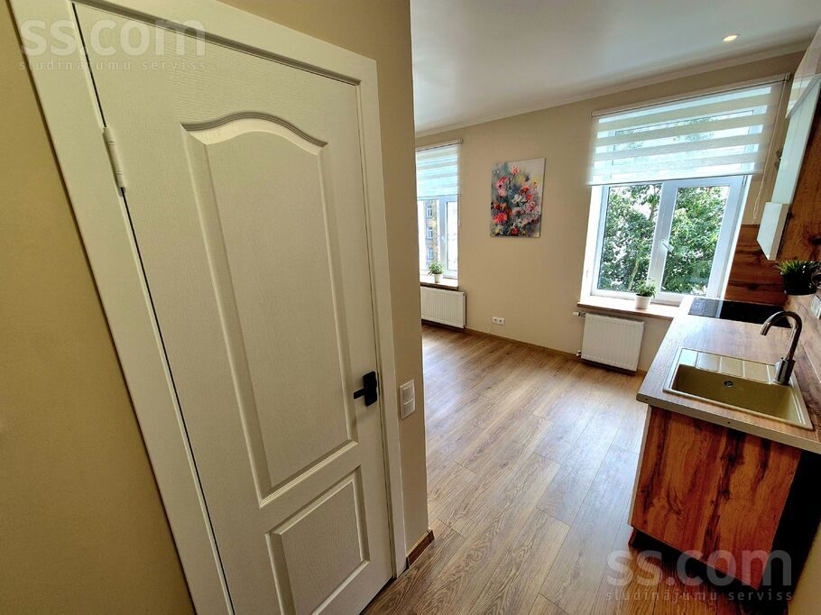 Apartment photo 2