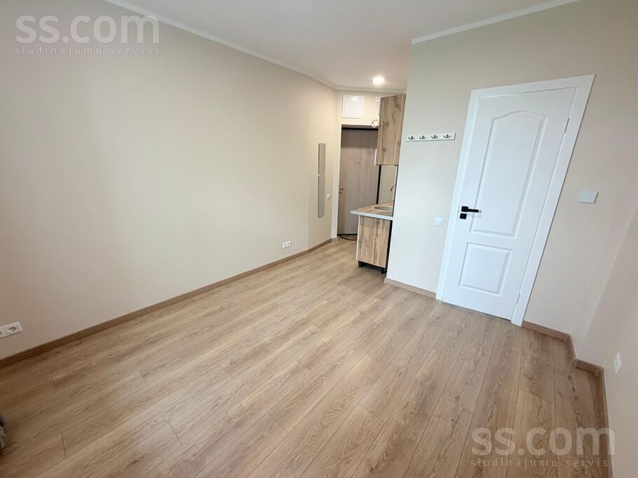 Apartment photo 2