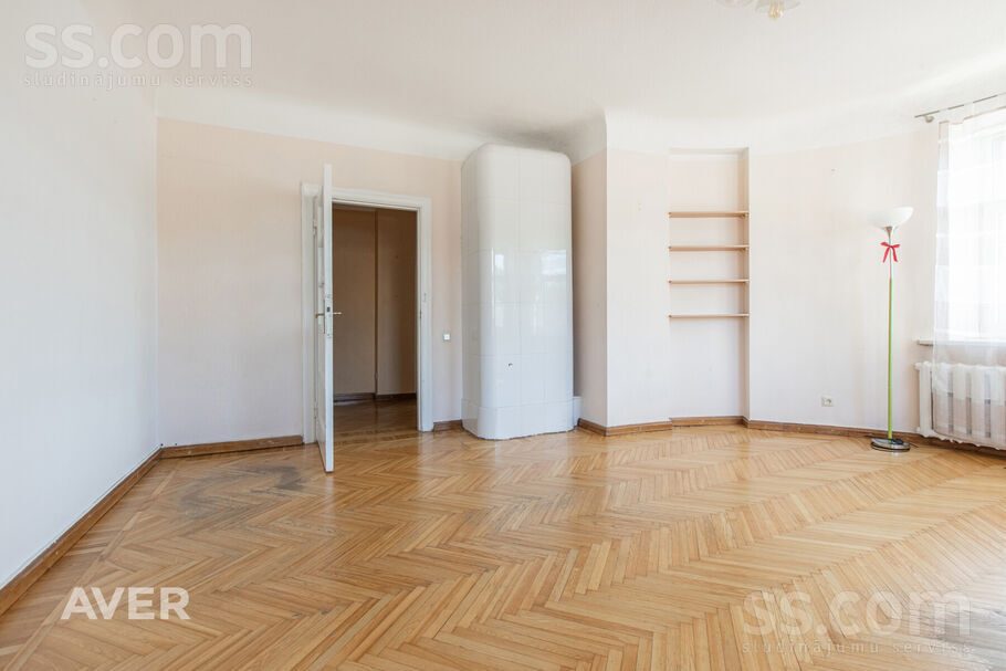 Apartment photo 2
