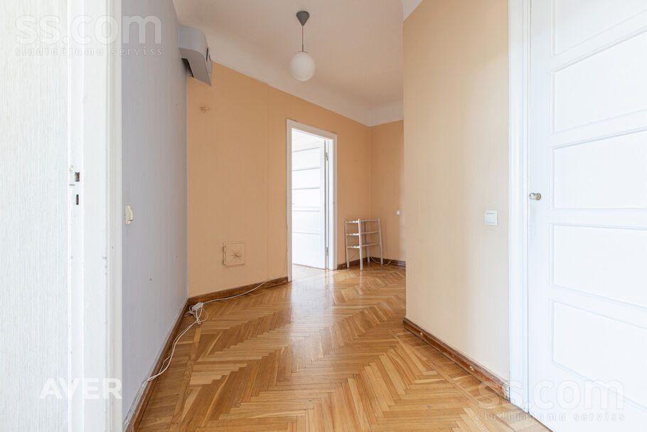 Apartment photo 6