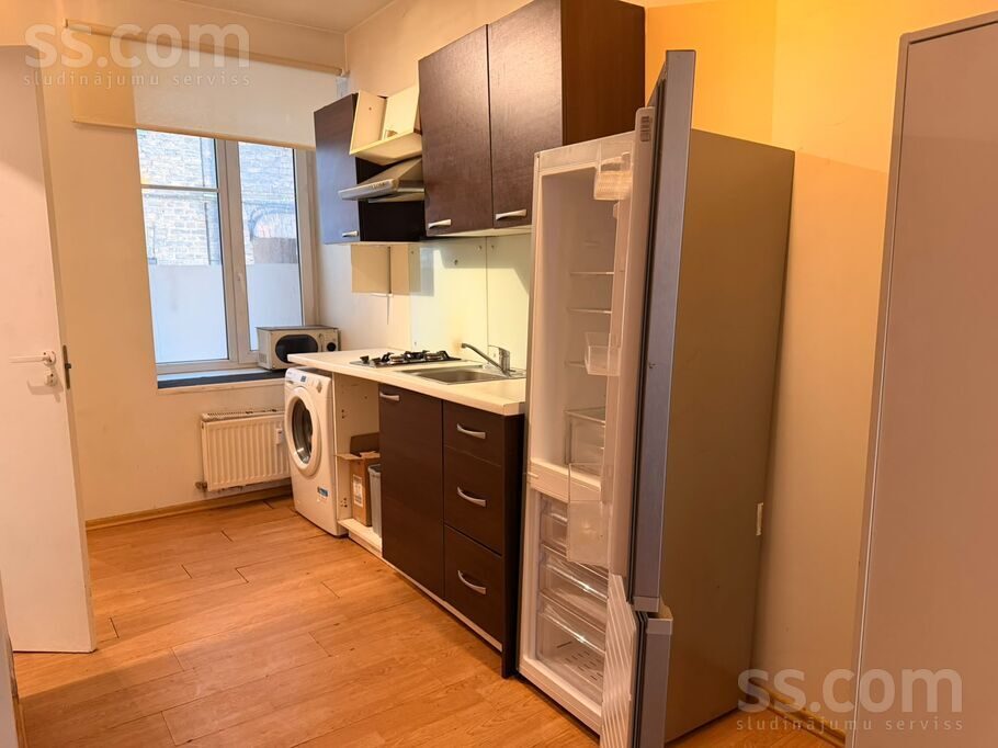 Apartment photo 2