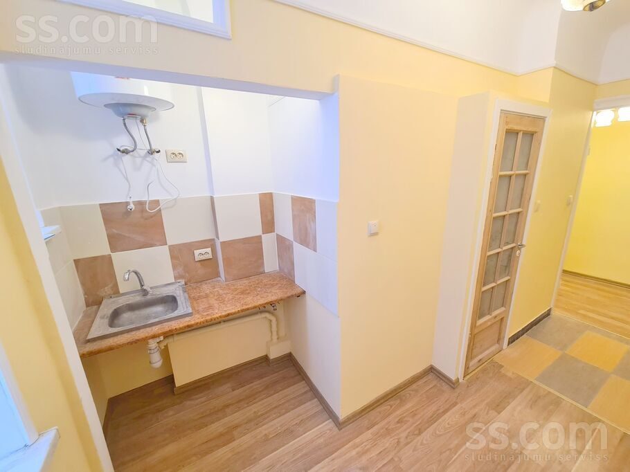 Apartment photo 8