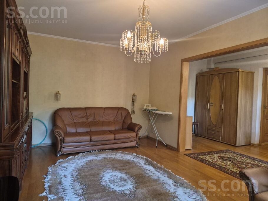 Apartment photo 8