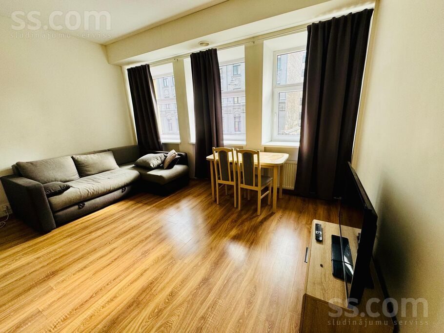 Apartment photo 2