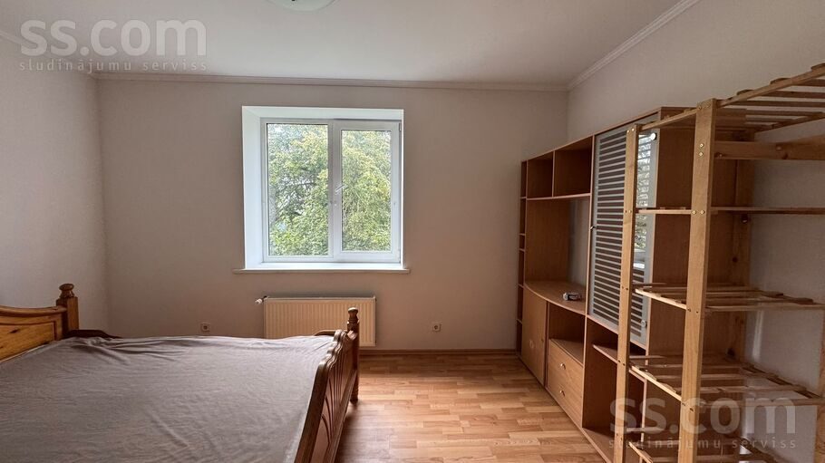 Apartment photo 2