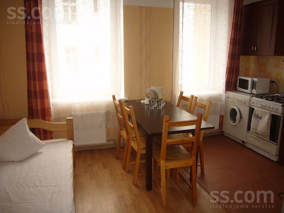 Apartment photo 3